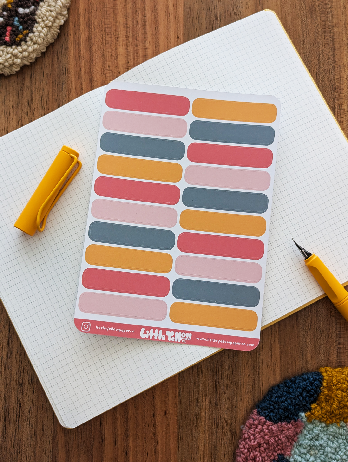 Pastel Retro Small Labels