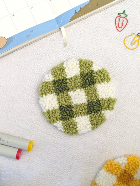 Green Picnic Mug Rug